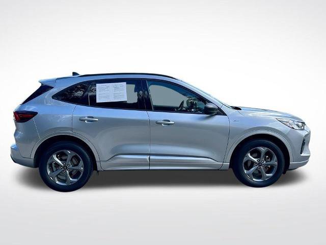 Certified 2023 Ford Escape ST-Line image 2