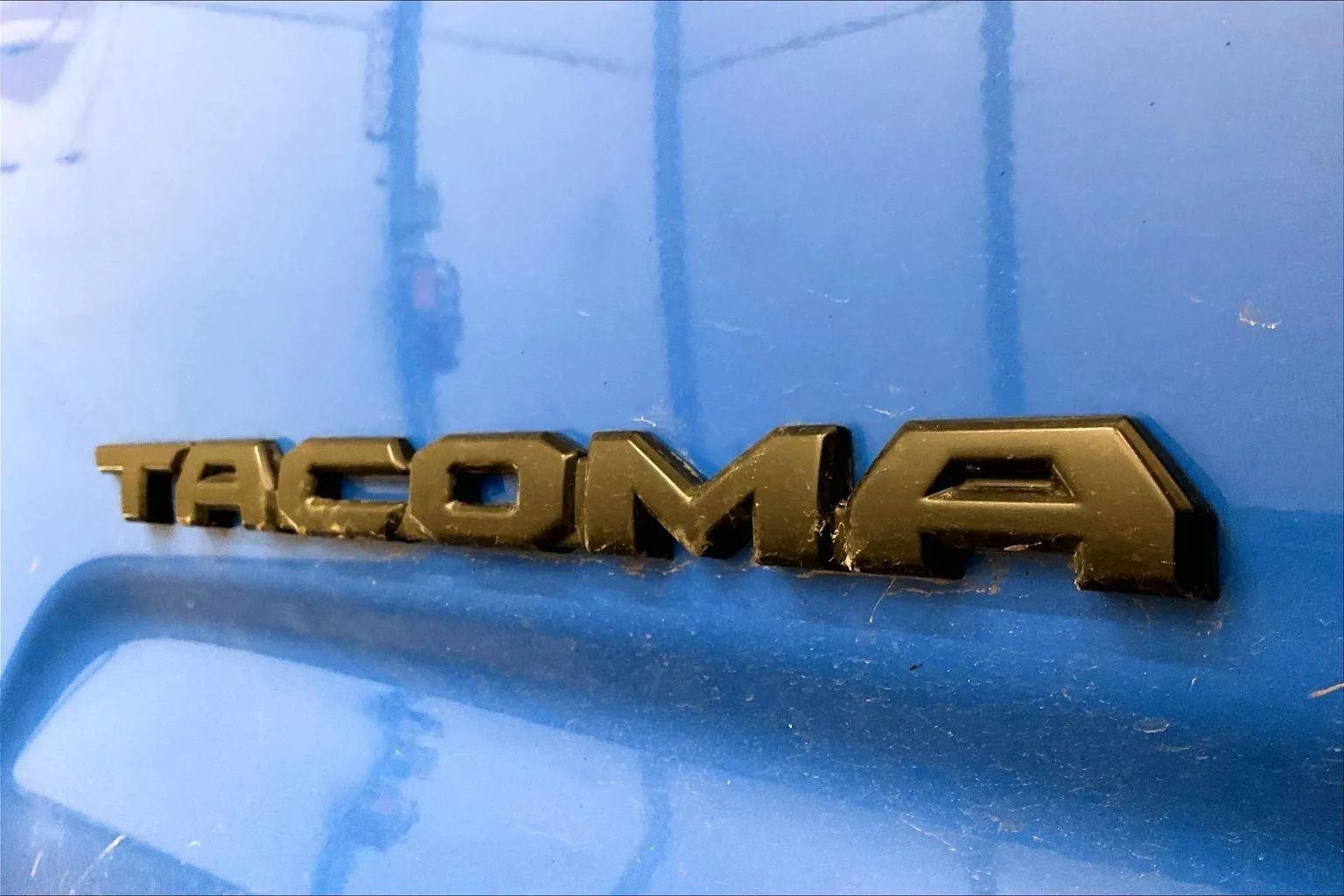 Used 2020 Toyota Tacoma TRD Off-Road w/ Blackout Package image 13