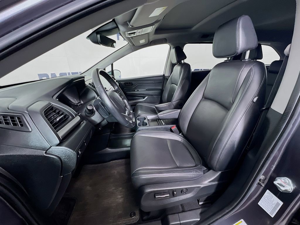 Used 2023 Honda Odyssey EX-L image 13