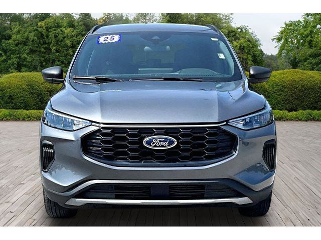 Certified 2025 Ford Escape ST-Line w/ Tech Pack #1 AWD/4WD image 2