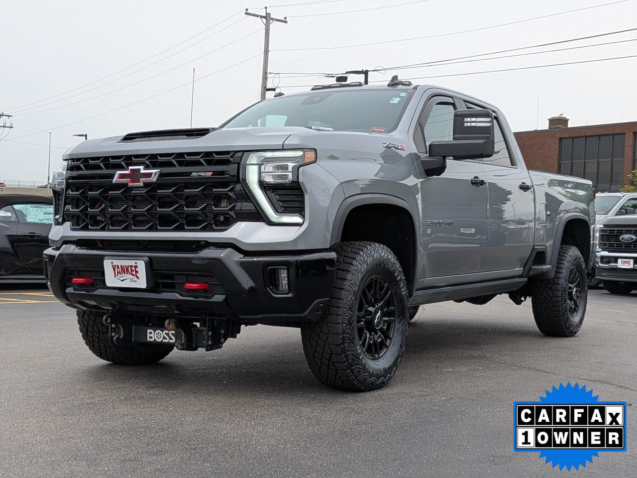 Used 2024 Chevrolet Silverado 2500 ZR2 w/ Technology Package AWD/4WD image 8