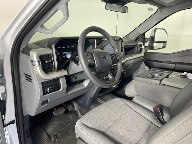 Certified 2024 Ford F350 XL w/ Snow Plow/Camper Package AWD/4WD image 3