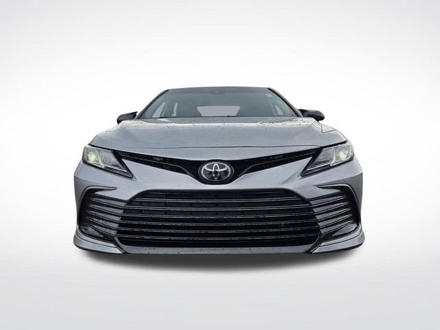 Used 2024 Toyota Camry LE w/ Convenience Package FWD image 3