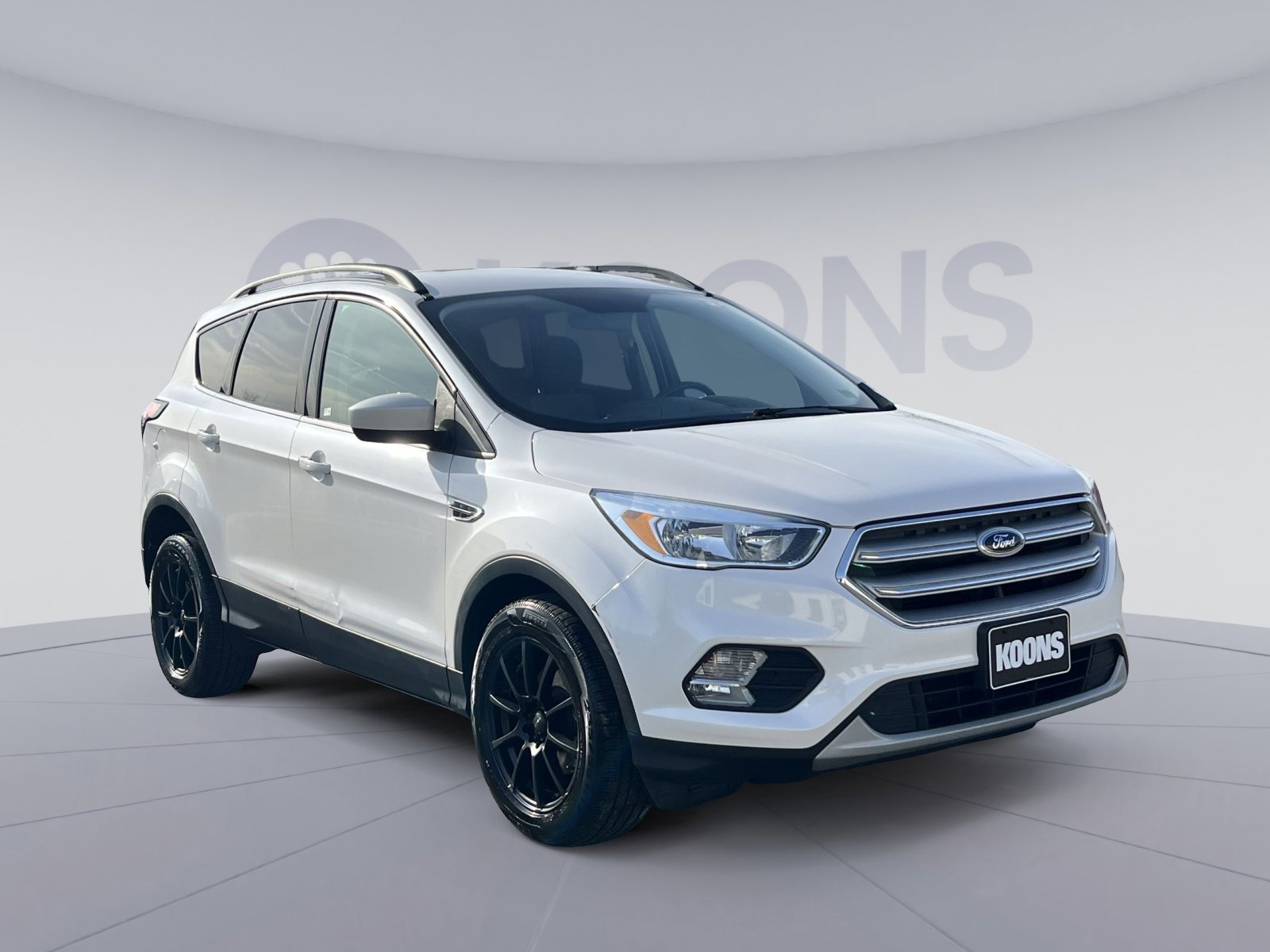Certified 2018 Ford Escape SE w/ SE Sync 3 Package image 7