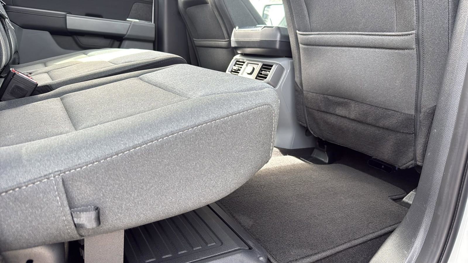 Certified 2025 Ford F150 XLT w/ Equipment Group 301A Standard image 27