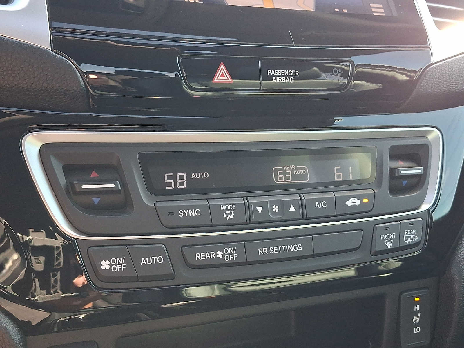 Used 2018 Honda Ridgeline RTL-E image 16