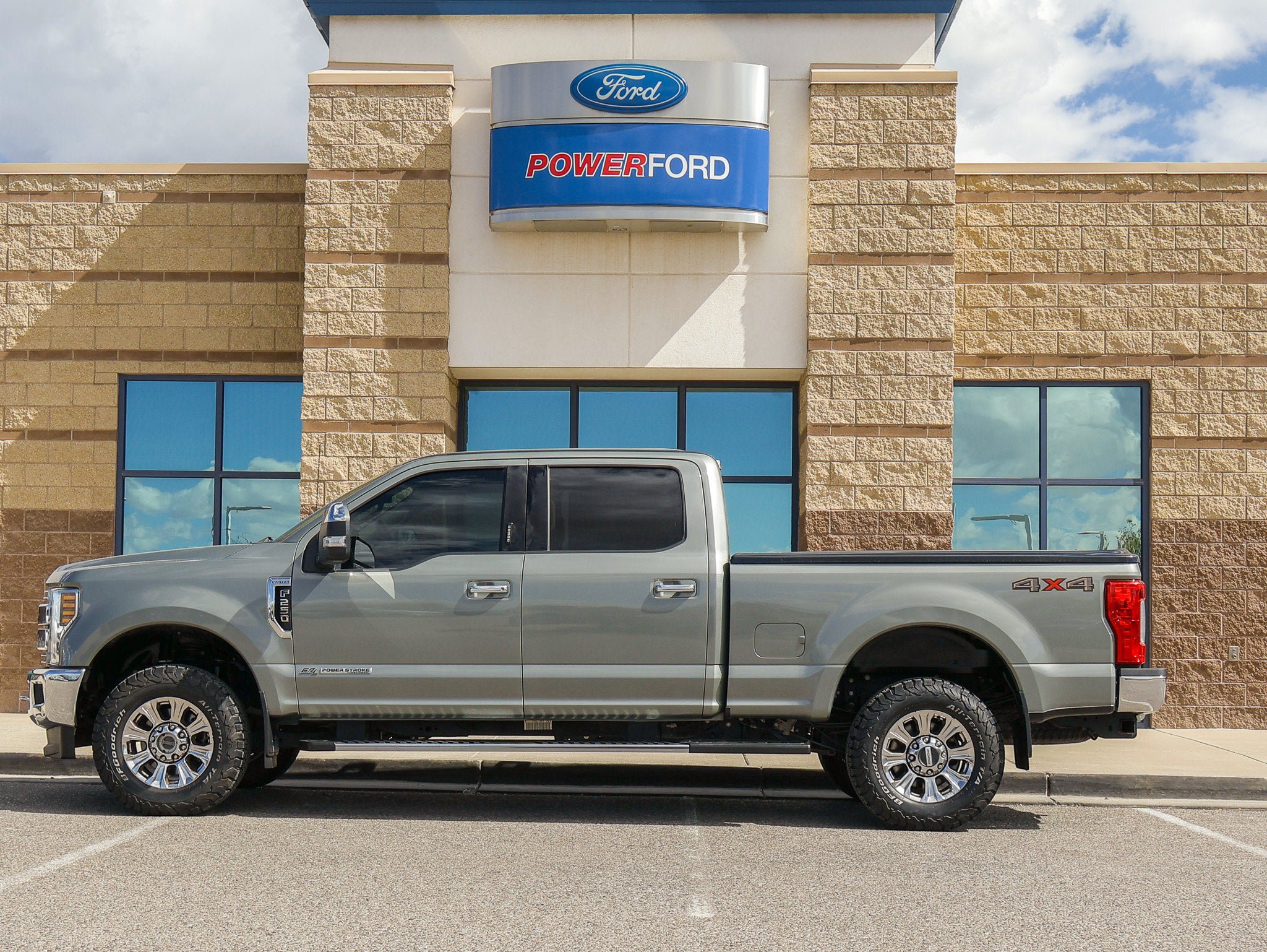 Certified 2019 Ford F250 Lariat w/ Chrome Package AWD/4WD image 8