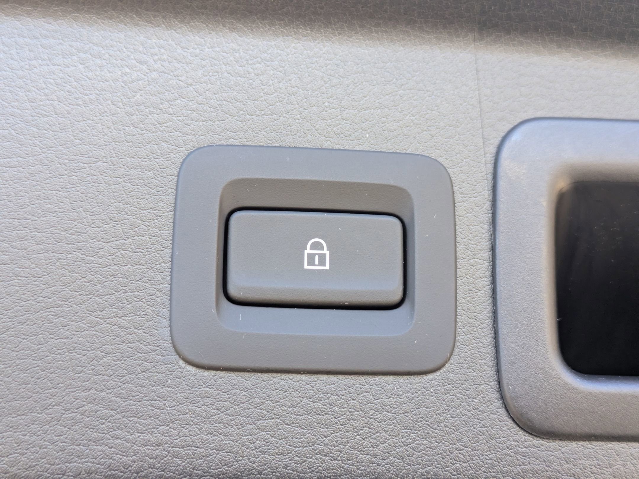 Used 2025 MAZDA CX-30 Carbon image 32