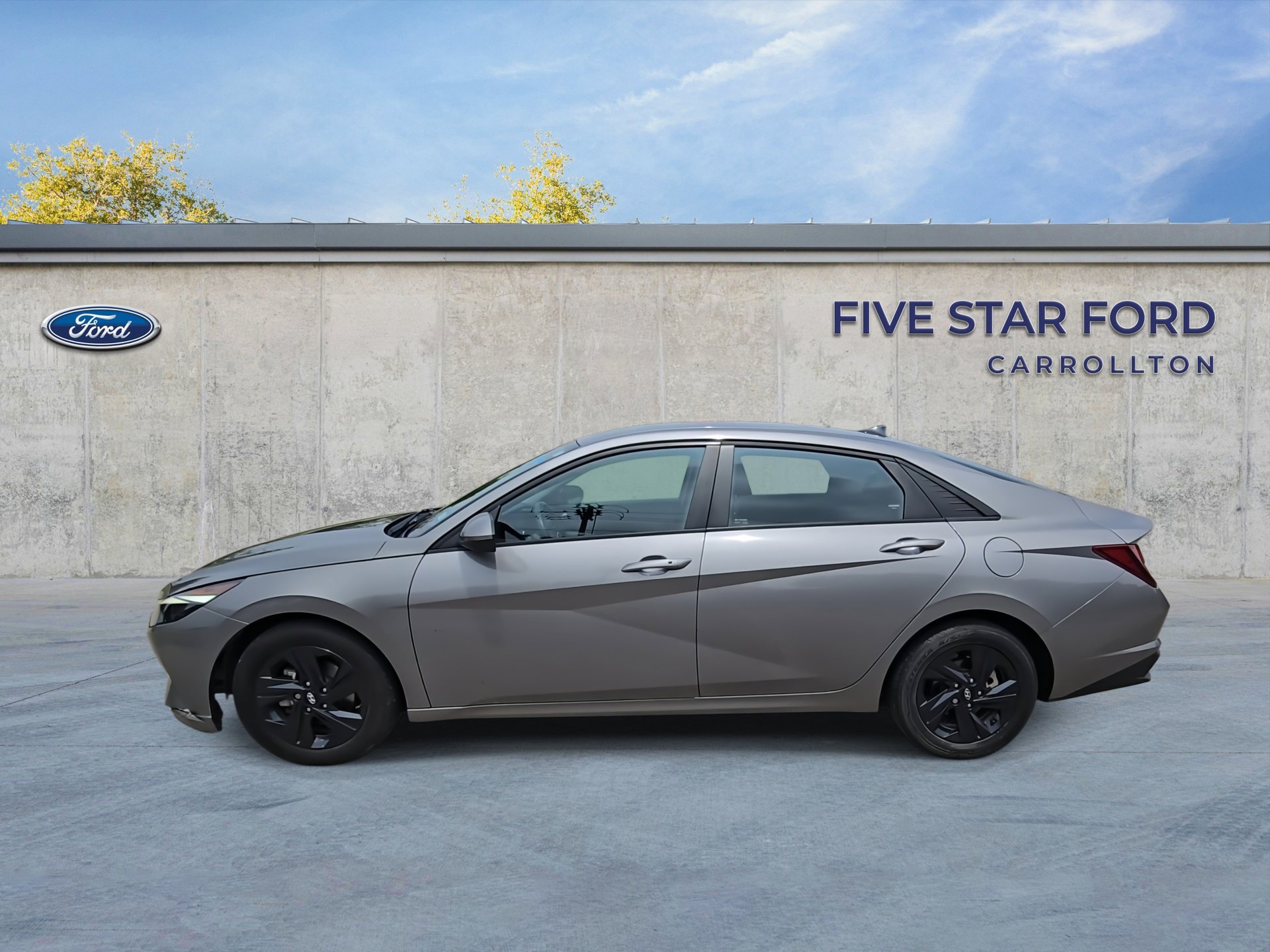 Used 2022 Hyundai Elantra SEL FWD image 5