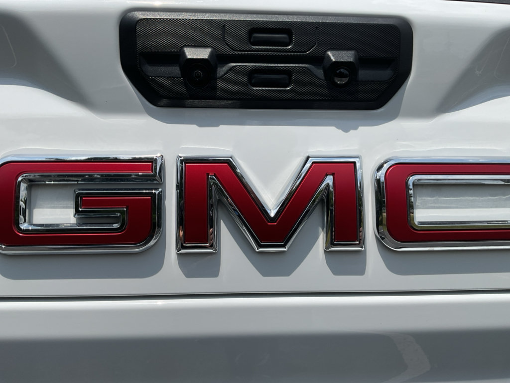 Used 2025 GMC Sierra 2500 AT4 w/ AT4 Premium Plus Package AWD/4WD image 26