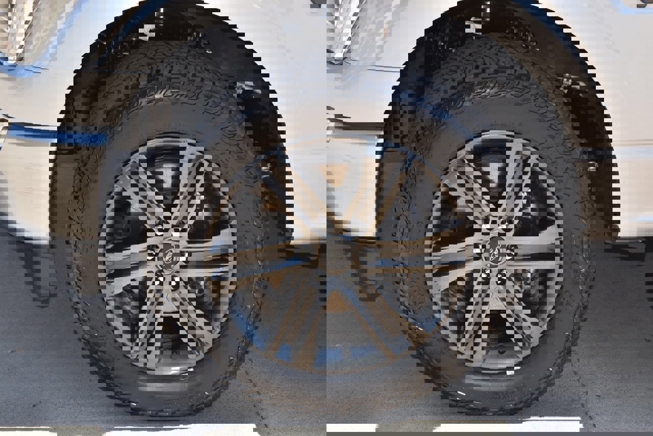 Certified 2022 Ford F150 Lariat w/ Equipment Group 502A High image 39