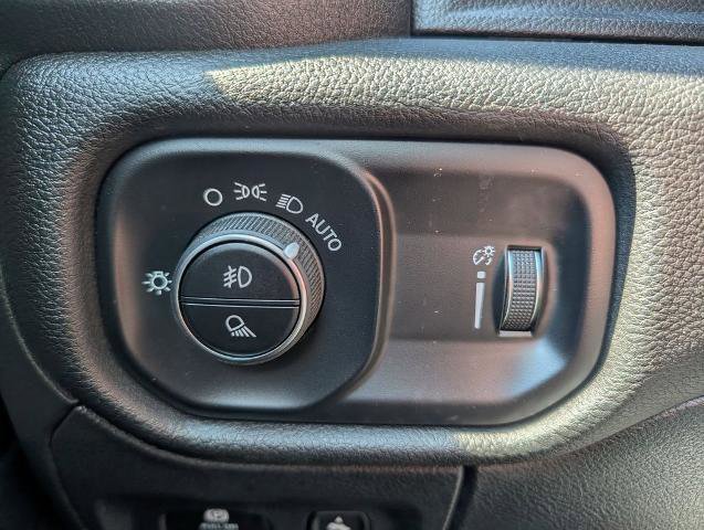 Used 2025 RAM 1500 Big Horn AWD/4WD image 24