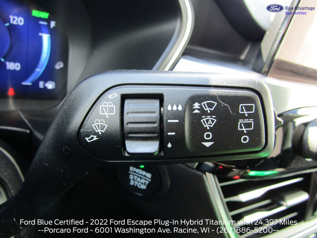 Certified 2022 Ford Escape Titanium FWD image 32