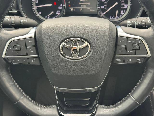 Used 2021 Toyota Highlander Platinum AWD/4WD image 13