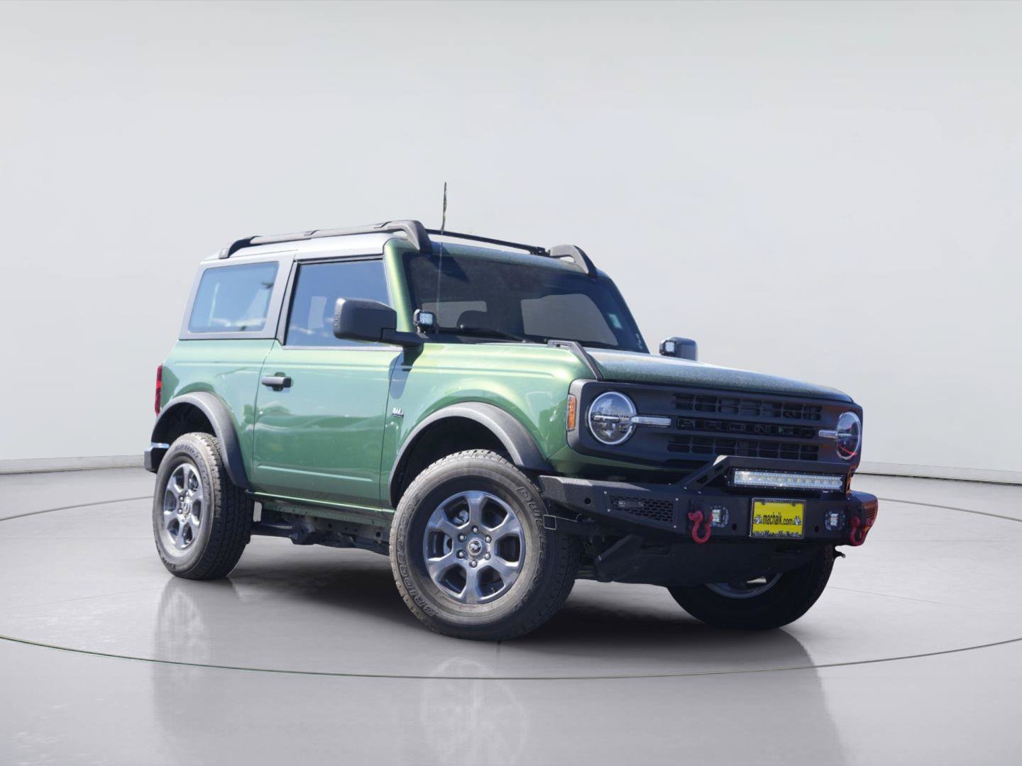 Certified 2022 Ford Bronco 2-Door AWD/4WD image 2