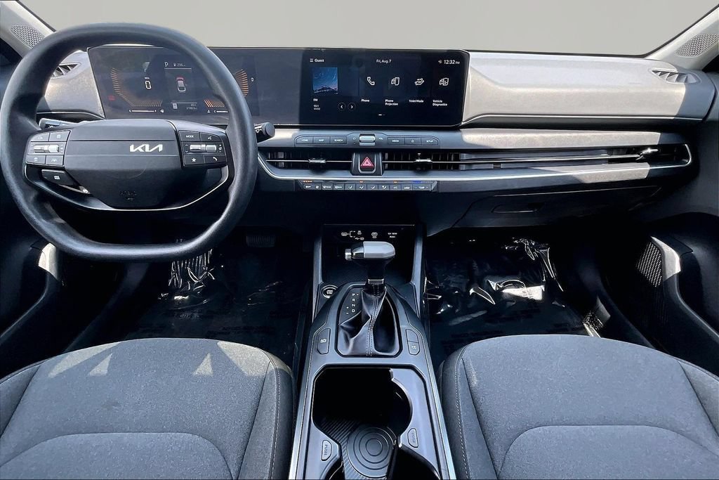 Used 2025 Kia K4 FWD image 16
