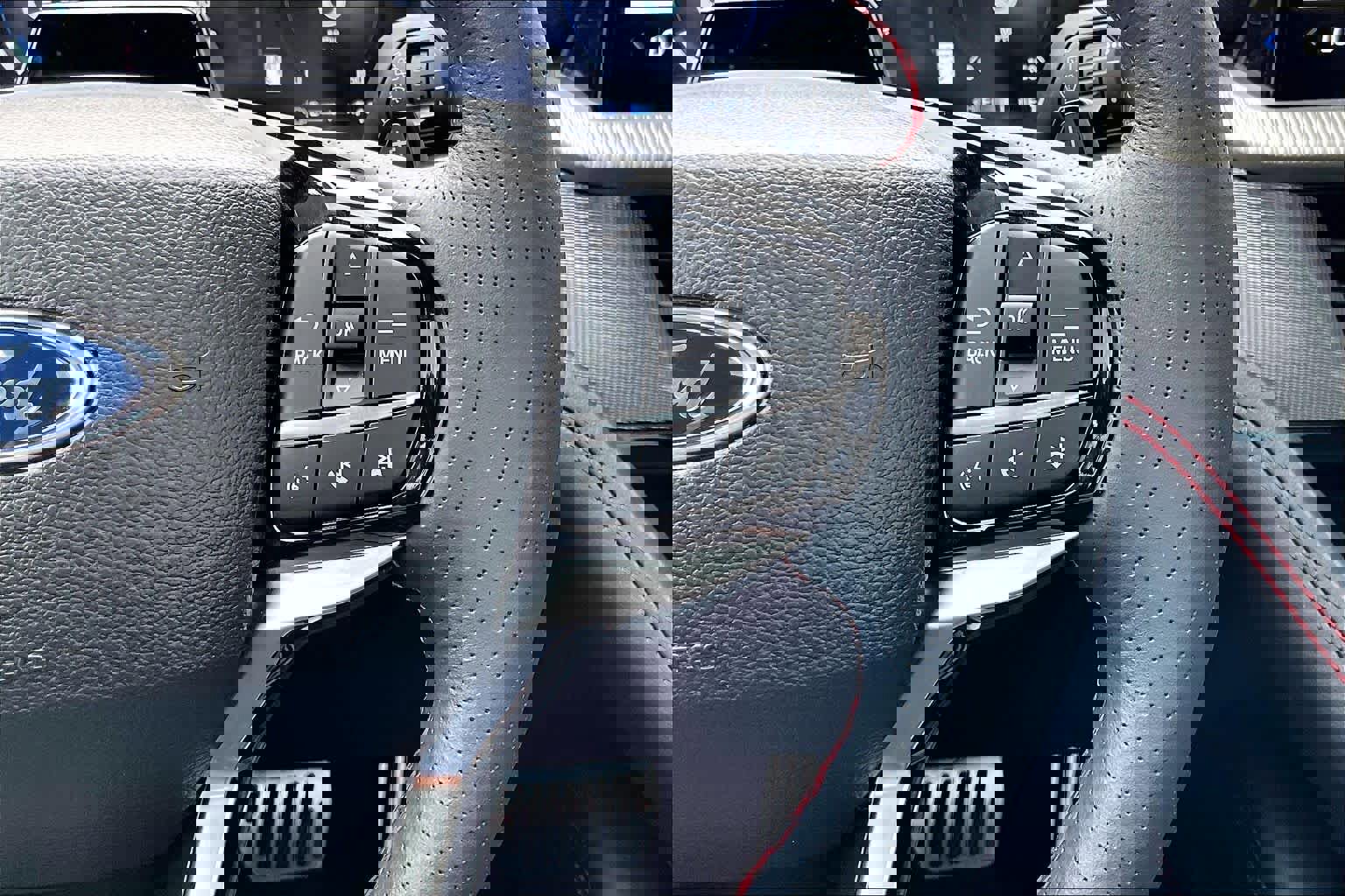 Certified 2025 Ford Explorer ST image 28