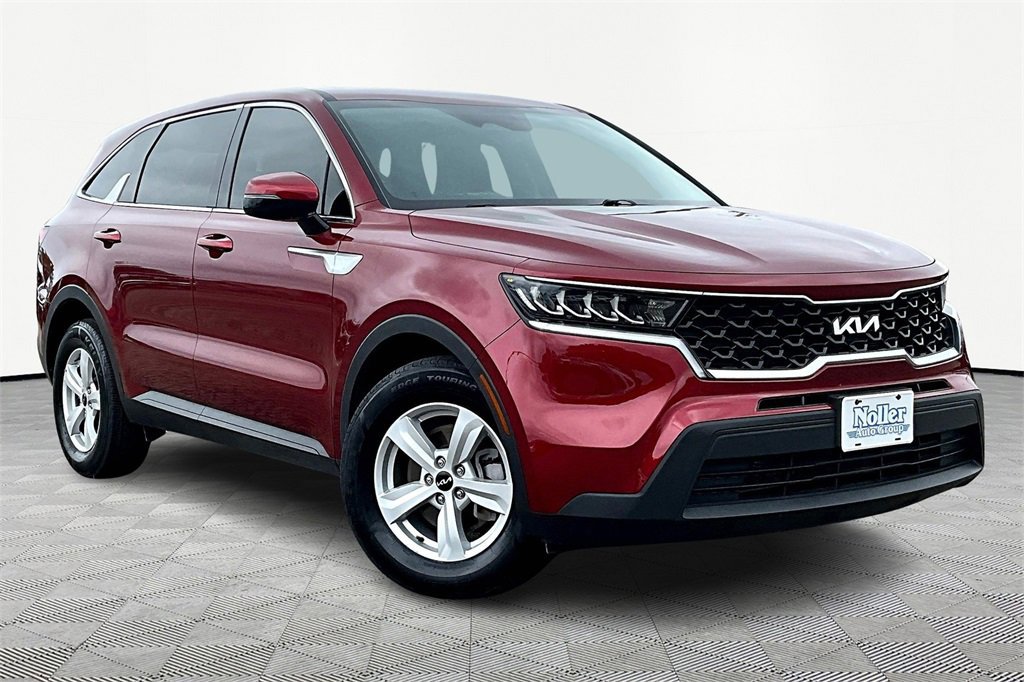 Used 2022 Kia Sorento LX image 5
