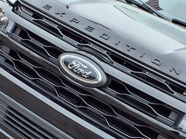 Certified 2022 Ford Expedition Limited AWD/4WD image 30