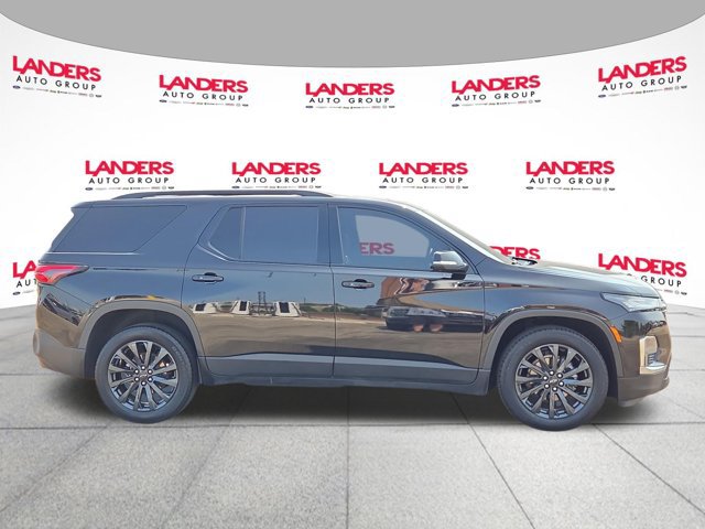 Used 2023 Chevrolet Traverse RS AWD/4WD image 2