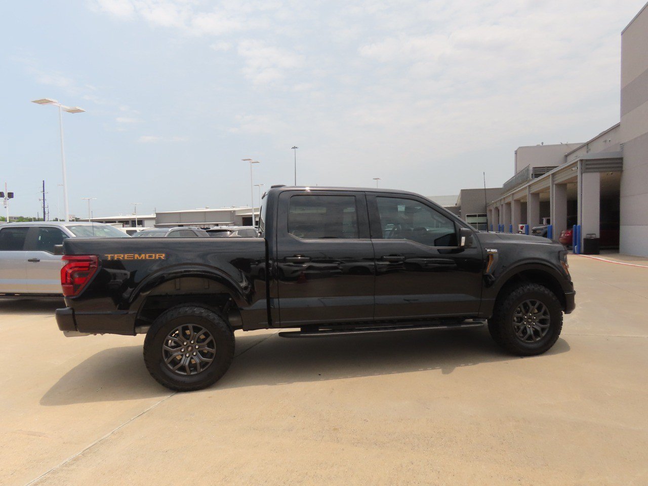 Certified 2024 Ford F150 Tremor AWD/4WD image 8