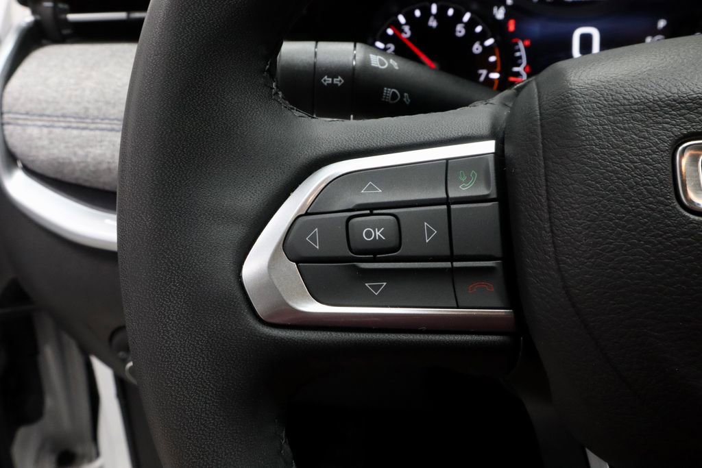 Used 2025 Jeep Compass Latitude AWD/4WD image 26