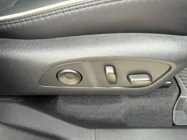 Used 2025 GMC Acadia Denali w/ Super Cruise Package FWD image 37