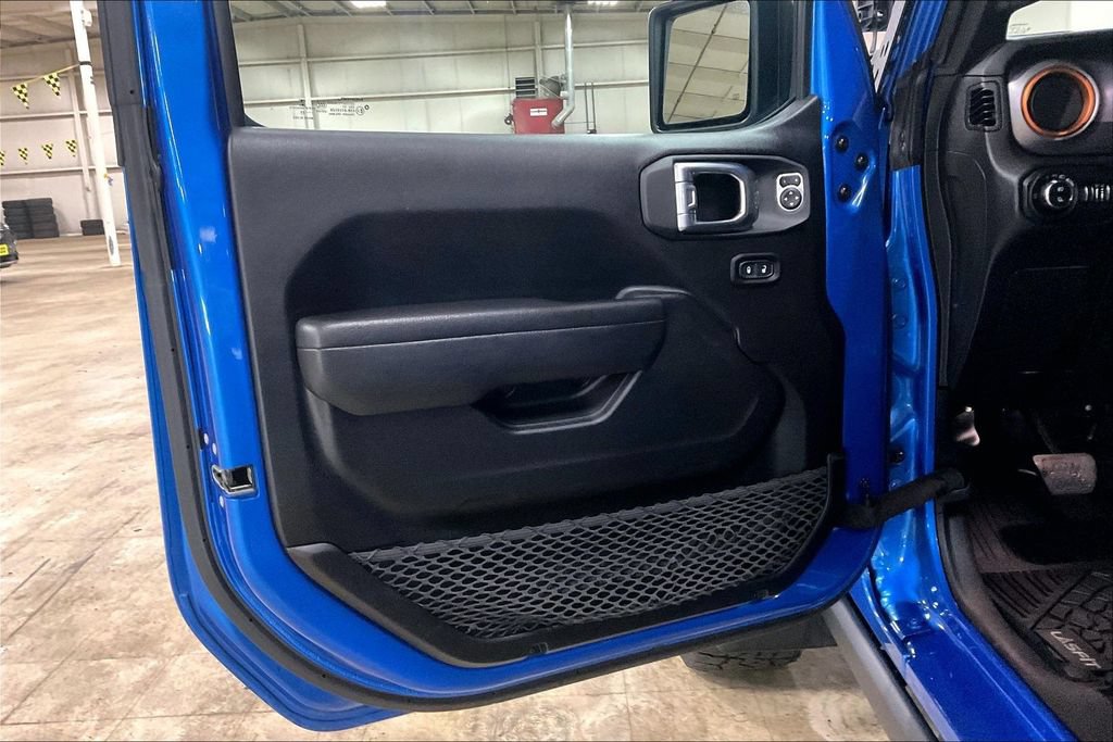Used 2022 Jeep Gladiator Mojave w/ Cold Weather Group AWD/4WD image 21