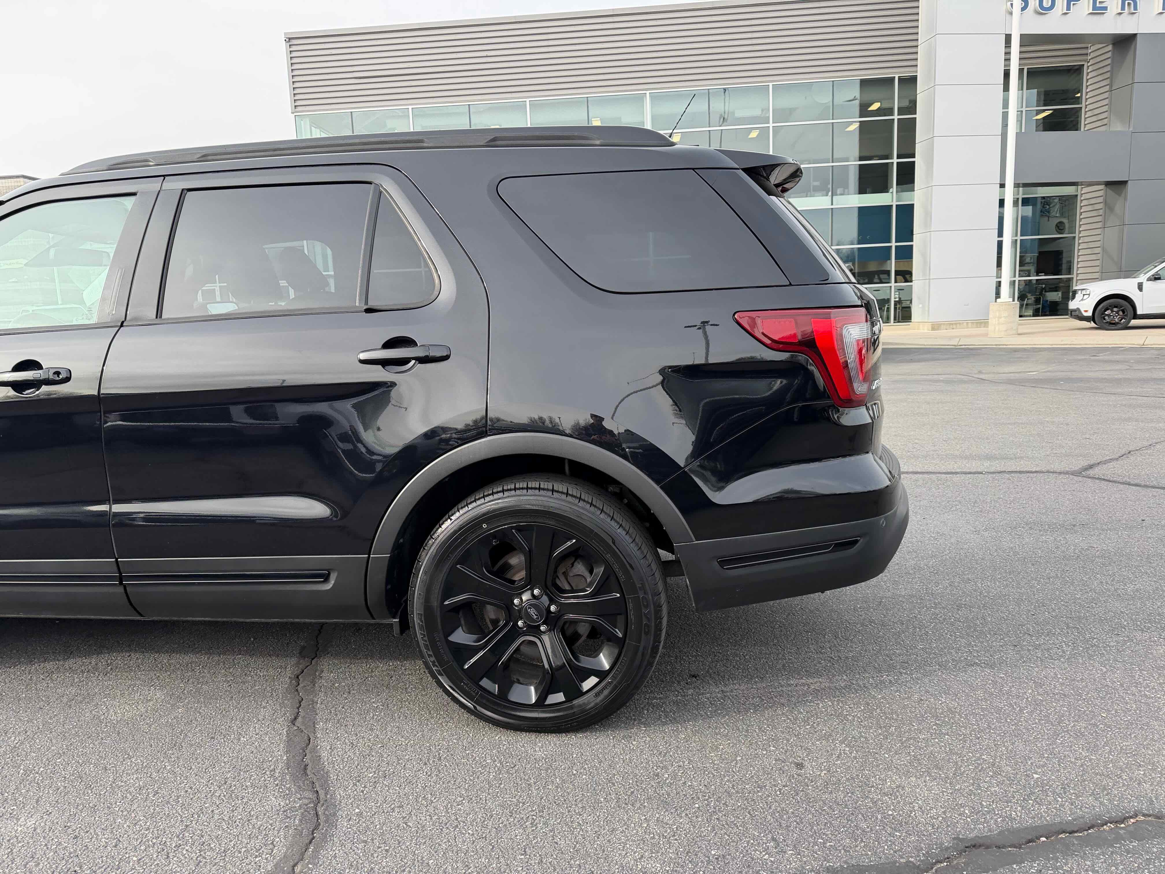 Certified 2019 Ford Explorer Sport w/ Equipment Group 401A image 4