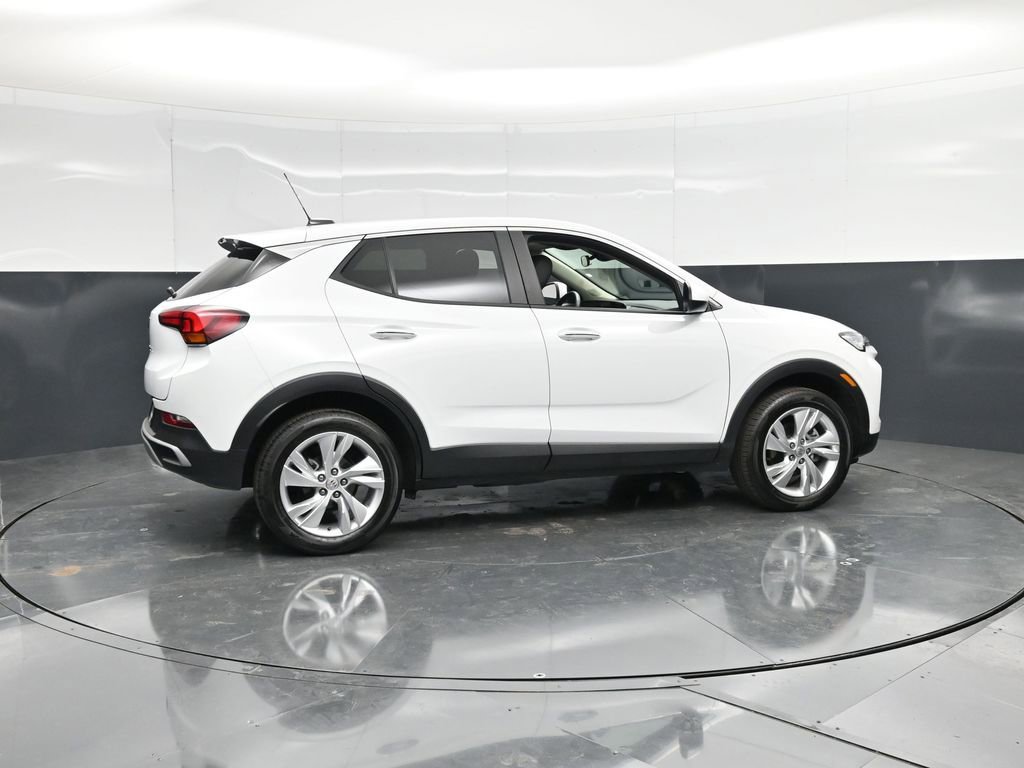 Used 2025 Buick Encore GX Preferred AWD/4WD image 2
