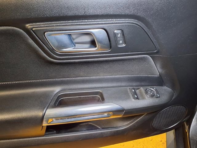 Certified 2020 Ford Mustang Coupe RWD image 19