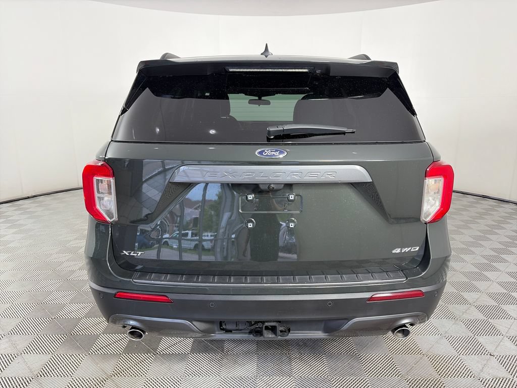Certified 2024 Ford Explorer XLT w/ Equipment Group 202A AWD/4WD image 6