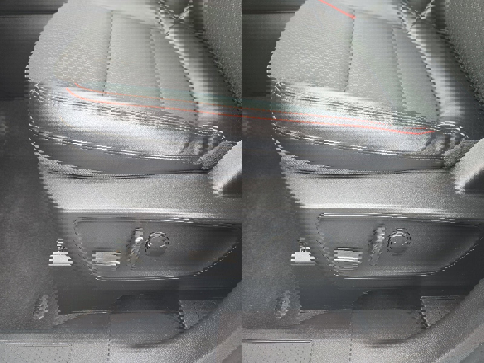 Certified 2023 Ford Escape ST-Line Elite image 12