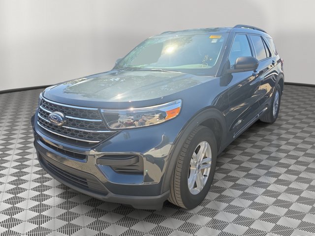 Certified 2023 Ford Explorer XLT RWD image 3