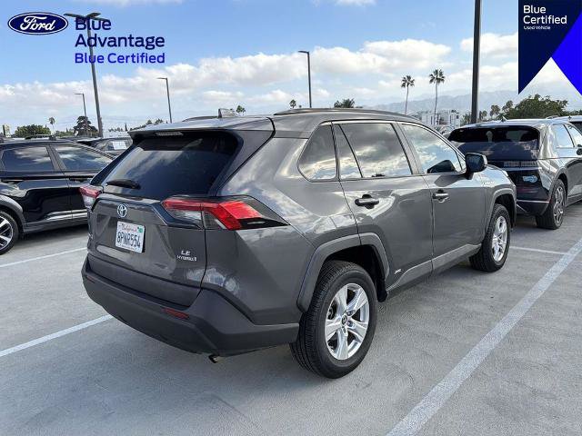 Used 2019 Toyota RAV4 LE w/ Carpet Mat Package AWD/4WD image 16