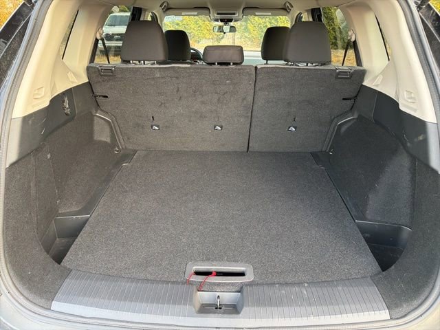 Used 2021 Nissan Rogue S image 10