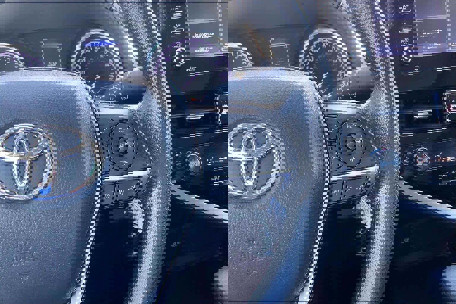 Used 2024 Toyota Camry LE FWD image 24