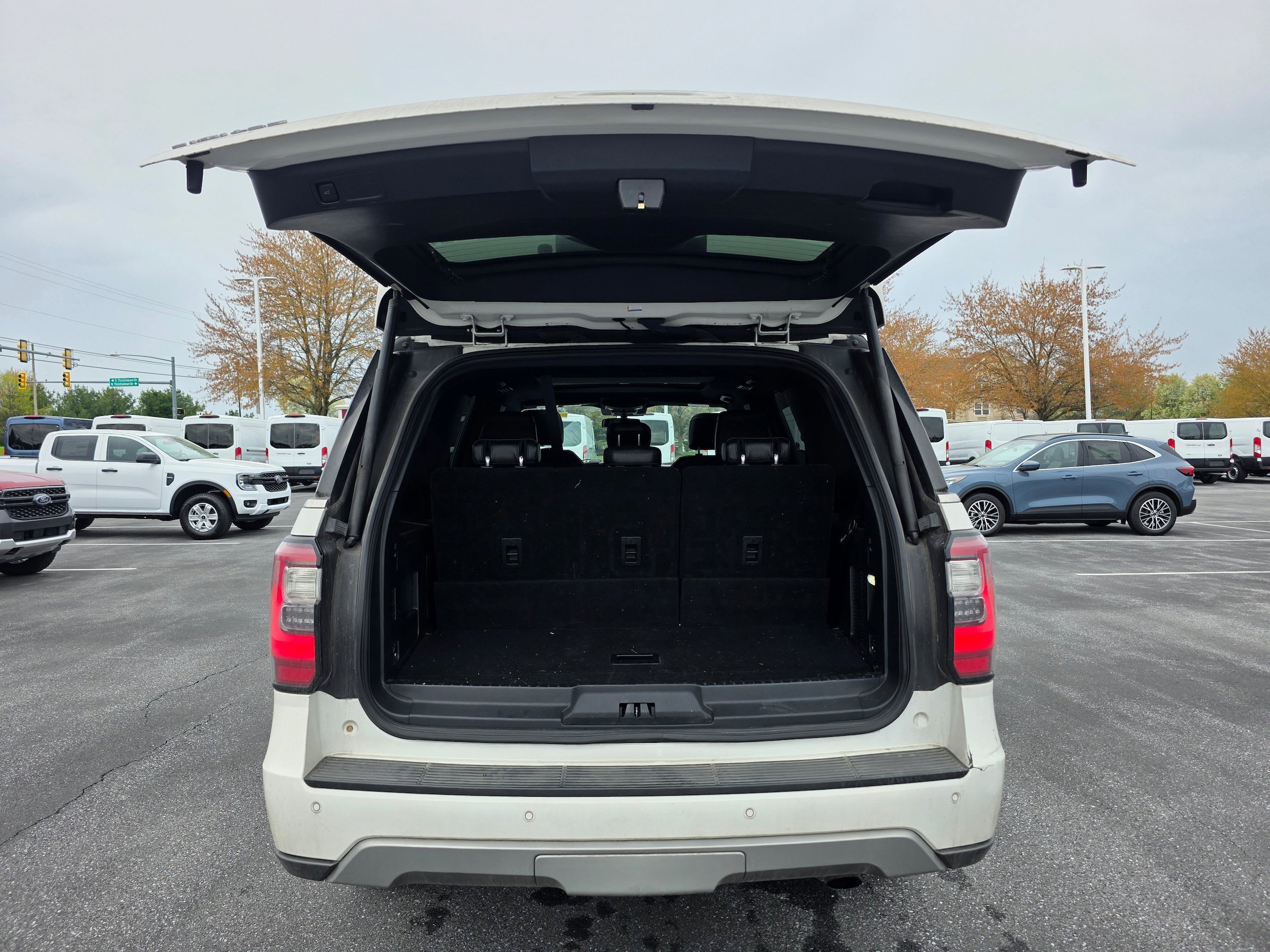Certified 2021 Ford Expedition Limited AWD/4WD image 7