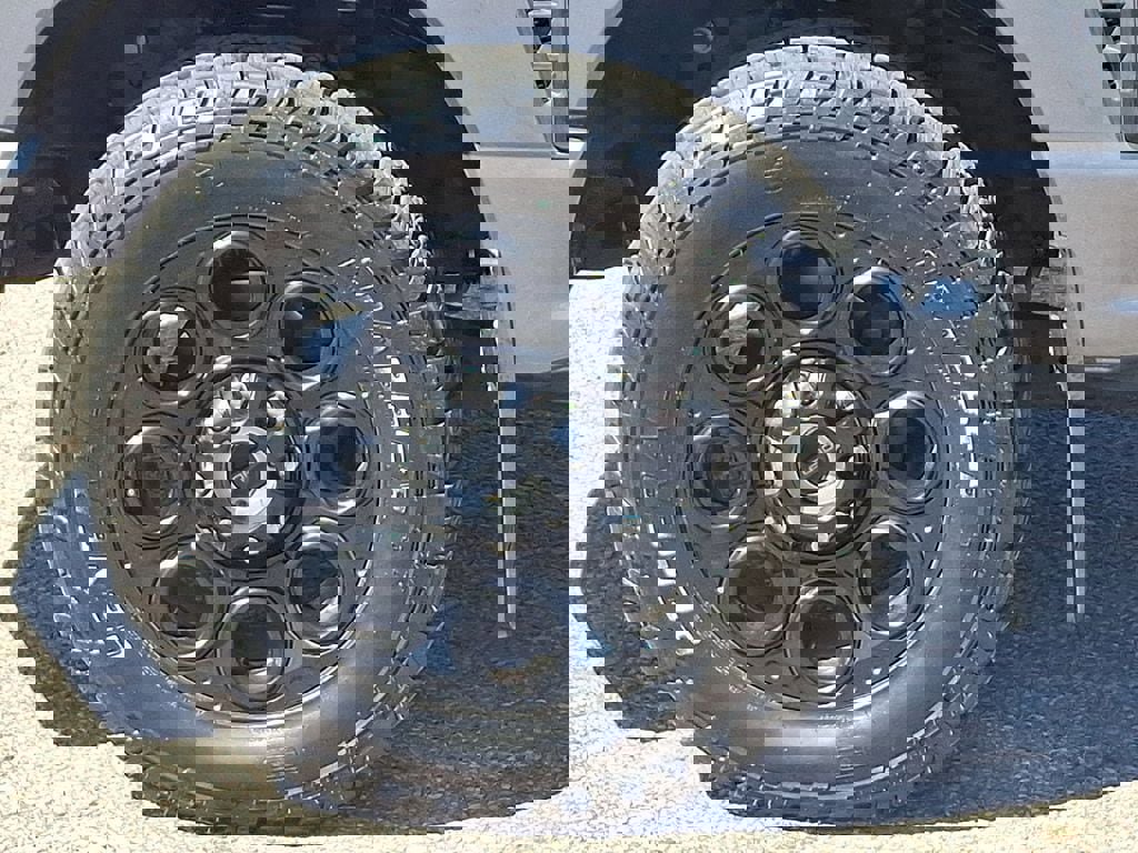 Certified 2023 Ford F250 Lariat w/ Black Appearance Package image 8