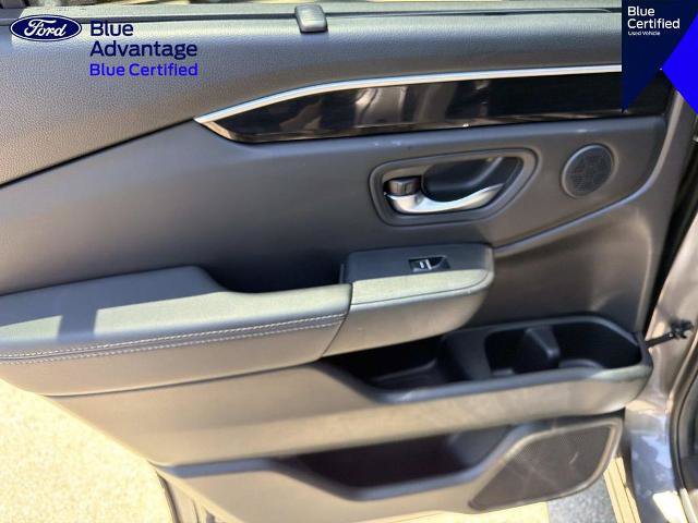 Used 2025 Honda Pilot EX-L image 11