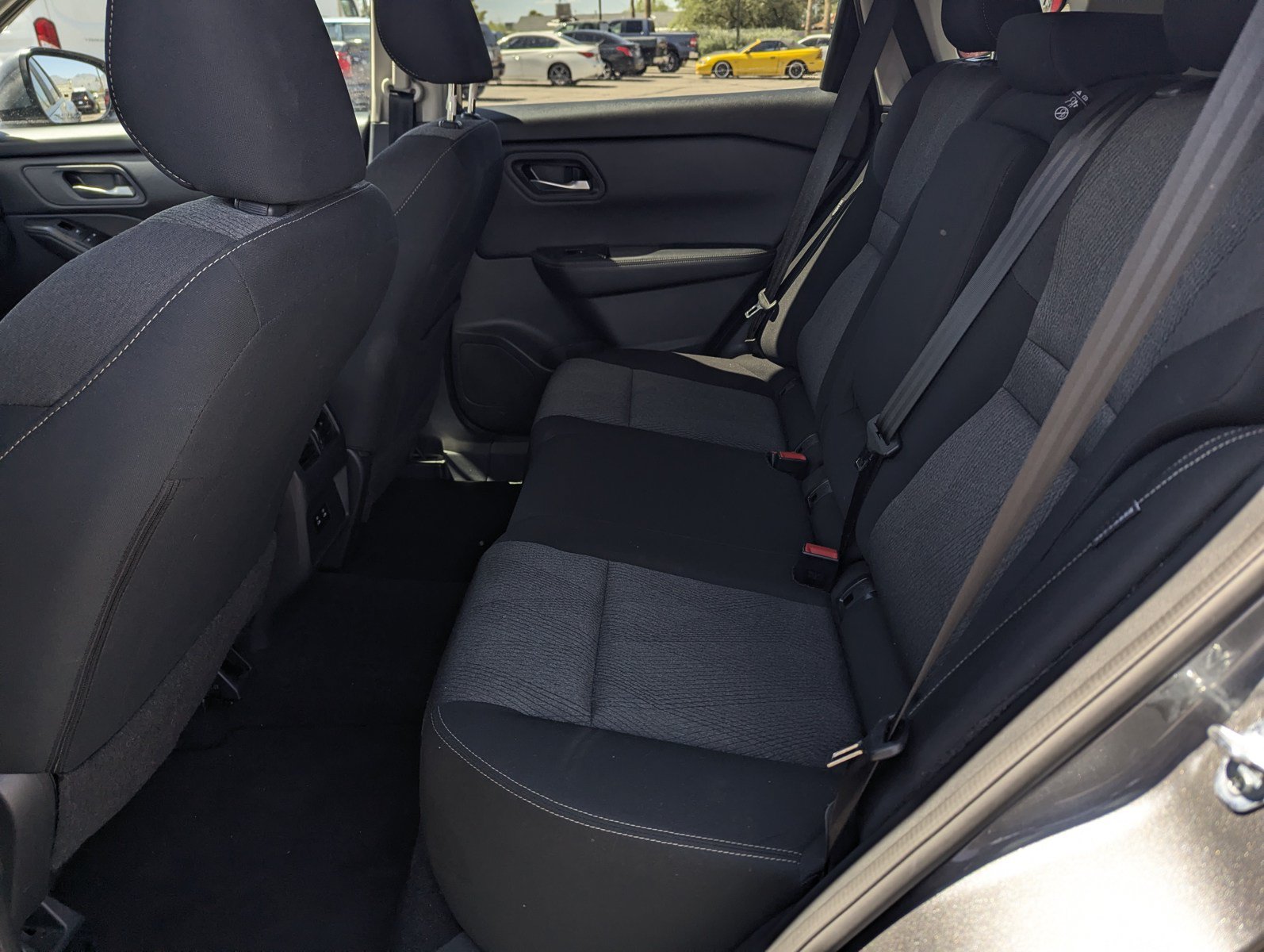 Used 2025 Nissan Rogue SV AWD/4WD image 8
