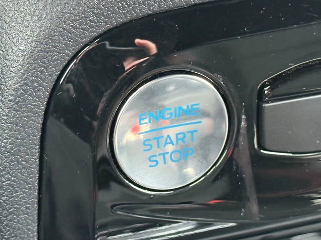 Certified 2024 Ford Escape ST-Line w/ Tech Pack #1 AWD/4WD image 17