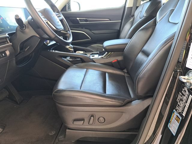 Used 2025 Kia Telluride S AWD/4WD image 23