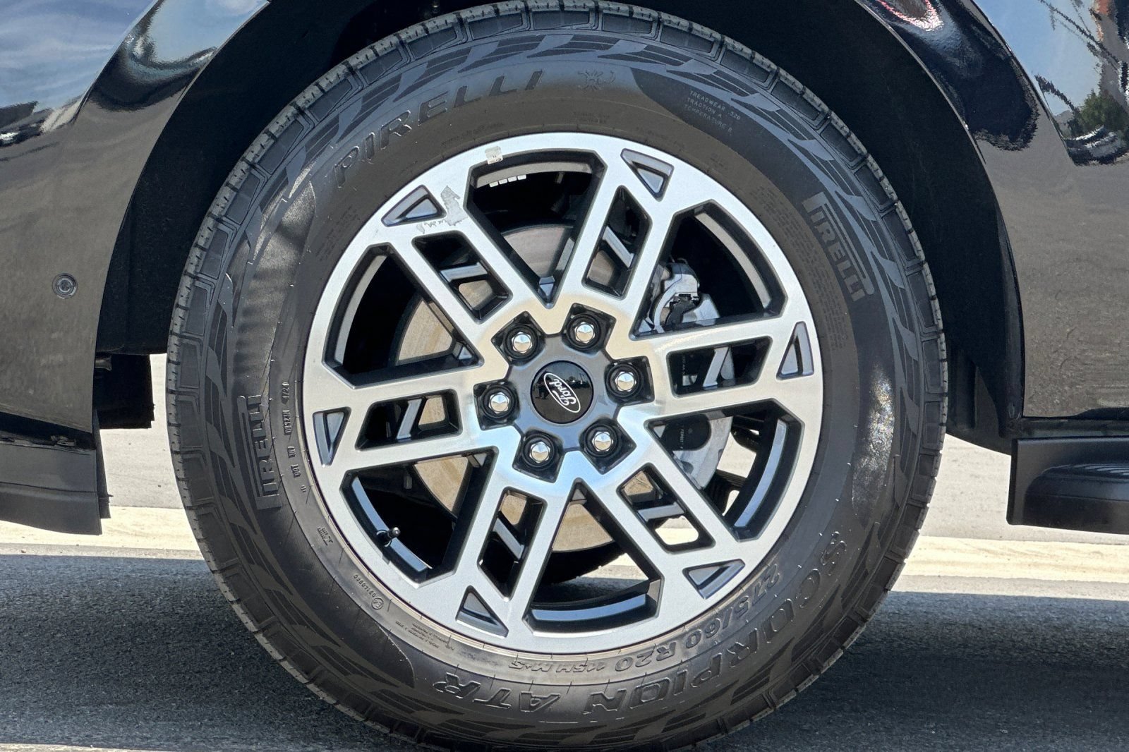 Certified 2025 Ford Expedition Active AWD/4WD image 27