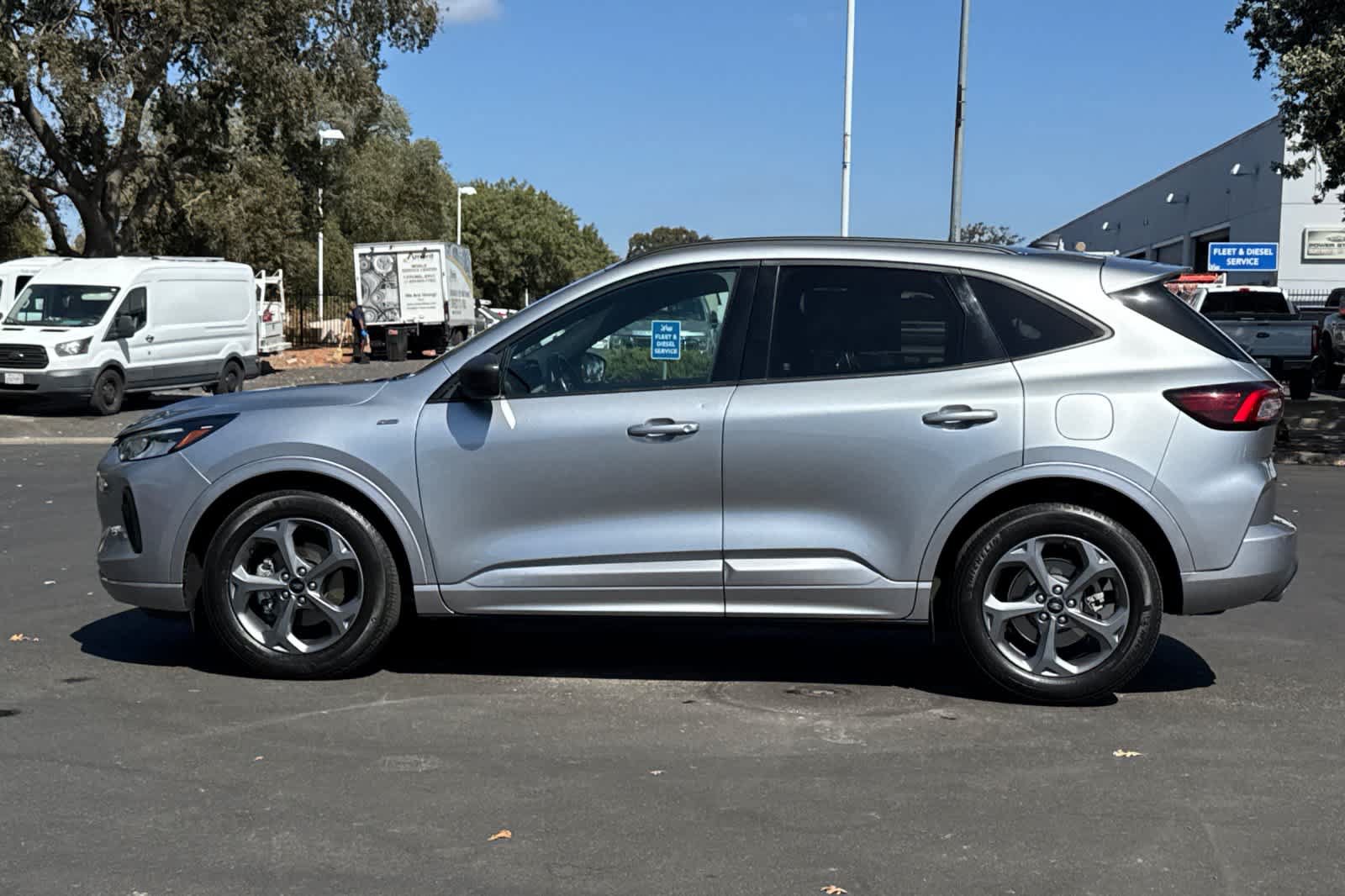 Certified 2023 Ford Escape ST-Line w/ Equipment Group 301A FWD image 5