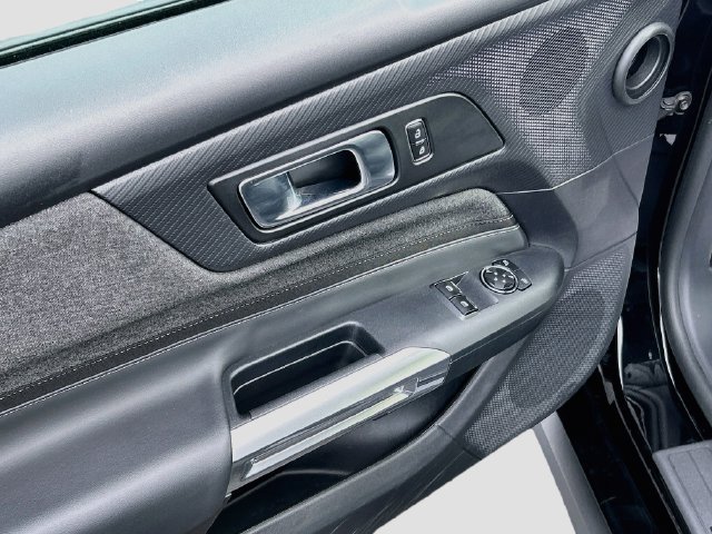 Certified 2024 Ford Mustang Coupe RWD image 24