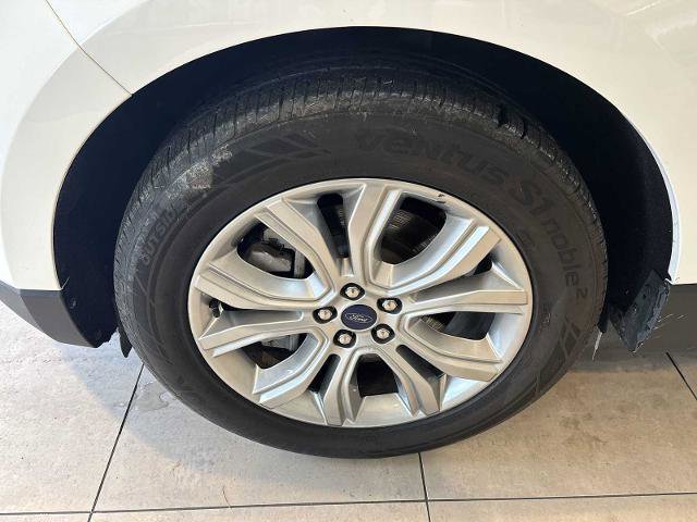 Certified 2022 Ford Edge Titanium w/ Equipment Group 301A image 32