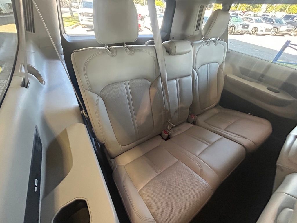 Used 2023 Jeep Wagoneer L Series II image 31