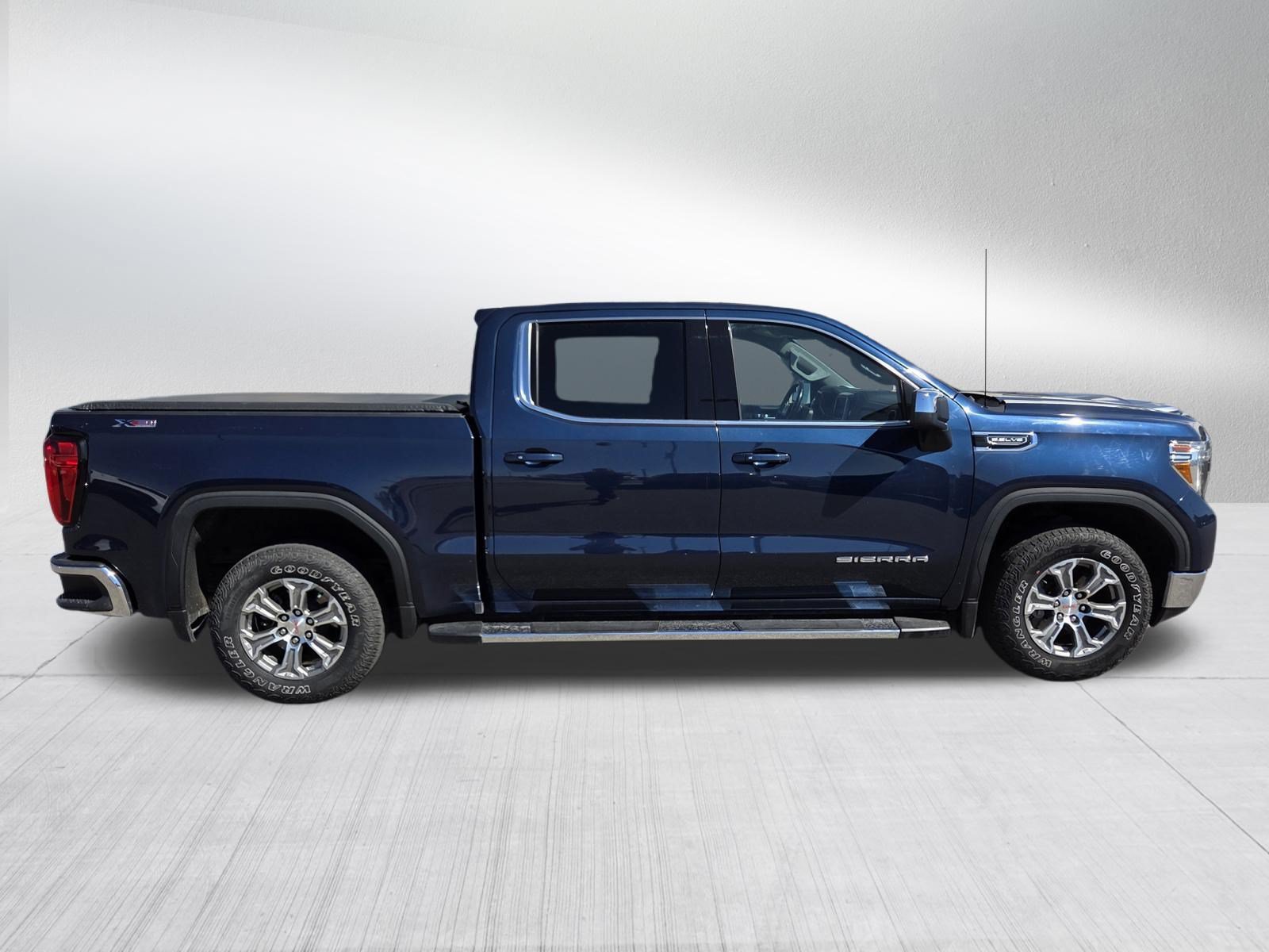 Used 2020 GMC Sierra 1500 SLE w/ SLE Value Package AWD/4WD image 8