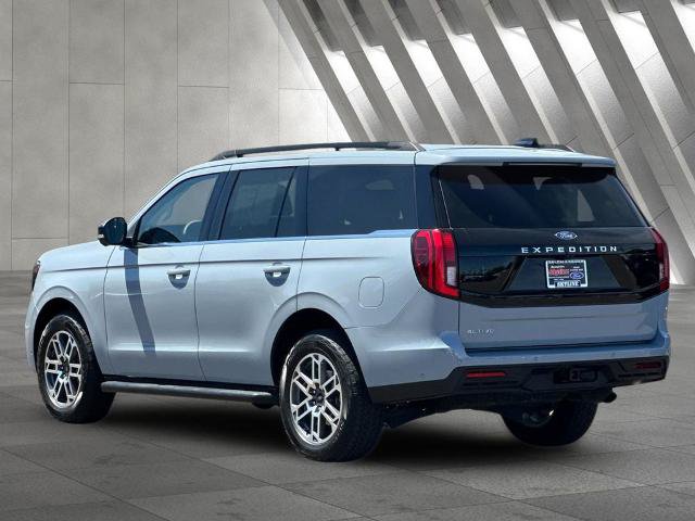 Certified 2025 Ford Expedition Active AWD/4WD image 5
